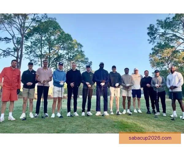 湖人全队互换球衣欢乐训练 东詹带头笑声不断 雷迪克透露卢卡对禁赛感到失望